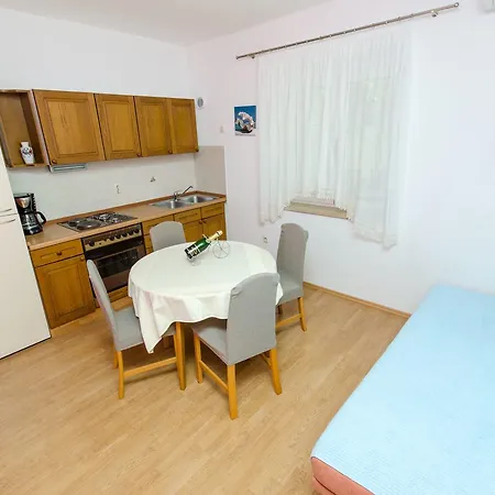 Apartment Mateo Baška Voda